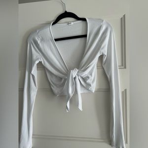 White long sleeve crop top
